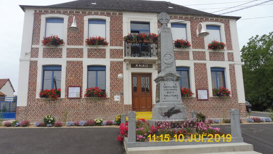 la façade de la mairie